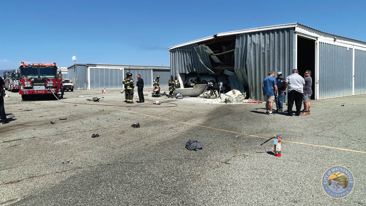 Dos aviones chocan en California causando varios muertos